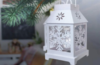 Christmas Led Snowflake Projector String Lights Just $12.40 (Reg. $31)!