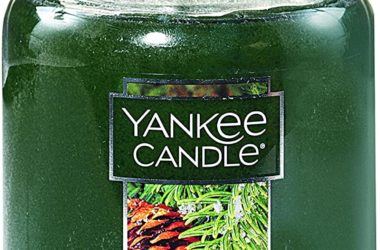 Large Yankee Candle for just $10.00! (Reg. $26.99)!