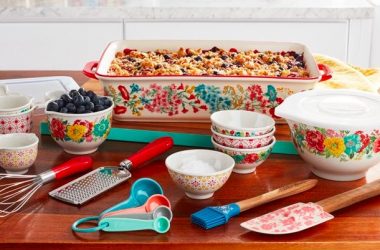 So Pretty! The Pioneer Woman 20Pc Bake and Prep Set Just $20!!