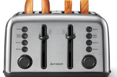 4-Slice Toaster for $48.37 (Reg. $80)! Almost 11,000 Five-Star Reviews!