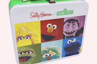 Get a FREE Sesame Street Lunchbox with a $10 Sally Hansen Purchase!