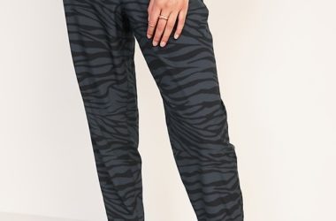 Old Navy Joggers for just $15.00 (Reg. $35.00) + Mask Deal!!