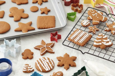 Wilton Brands Holiday 12-pc. 11″ X 17″ Cookie Sheet Just $16.49 (Reg. $30)!